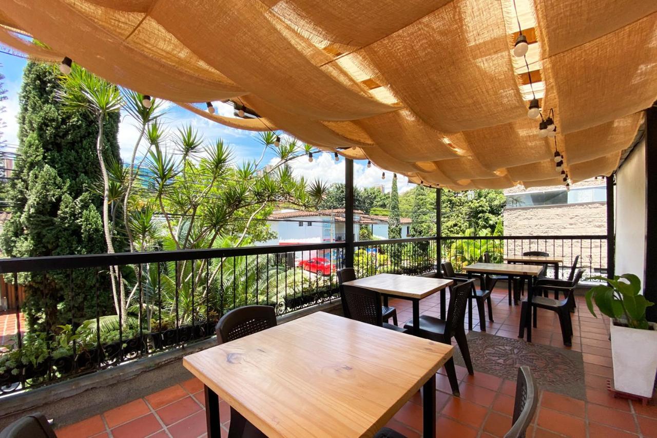 Ayenda 1224 Pixel House (Adults Only) Hotel Medellin Ngoại thất bức ảnh
