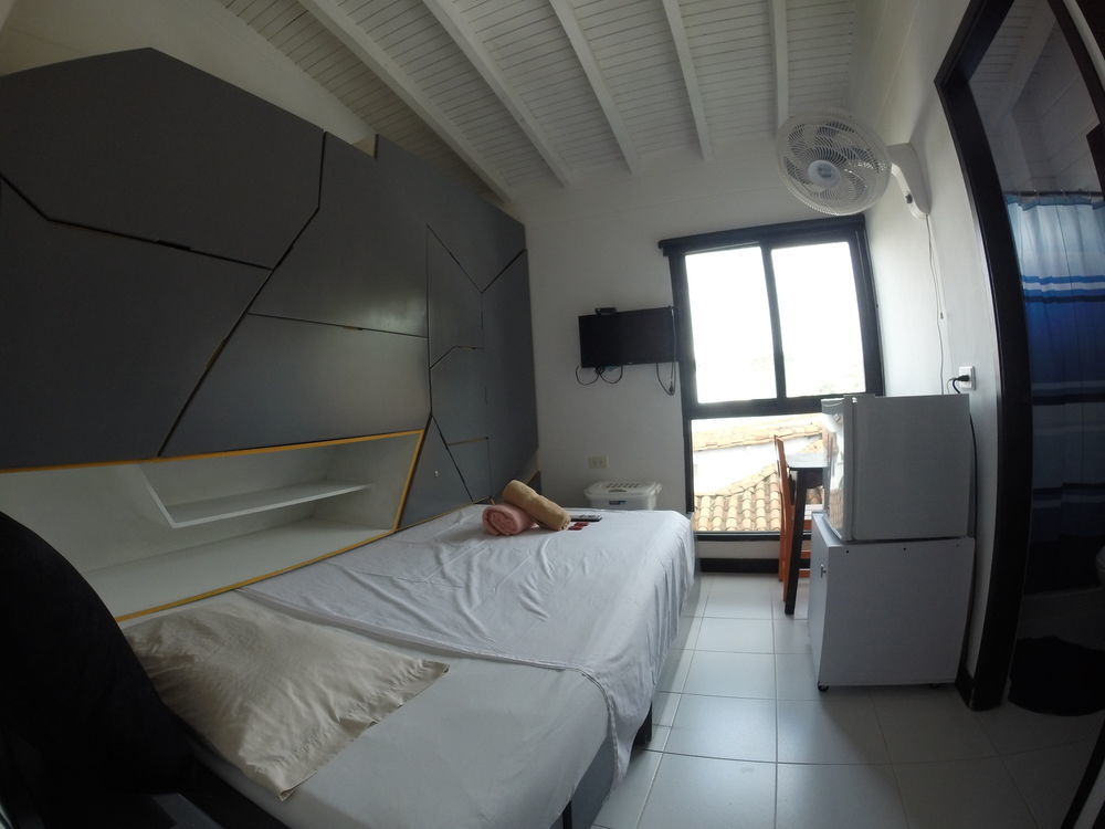 Ayenda 1224 Pixel House (Adults Only) Hotel Medellin Ngoại thất bức ảnh