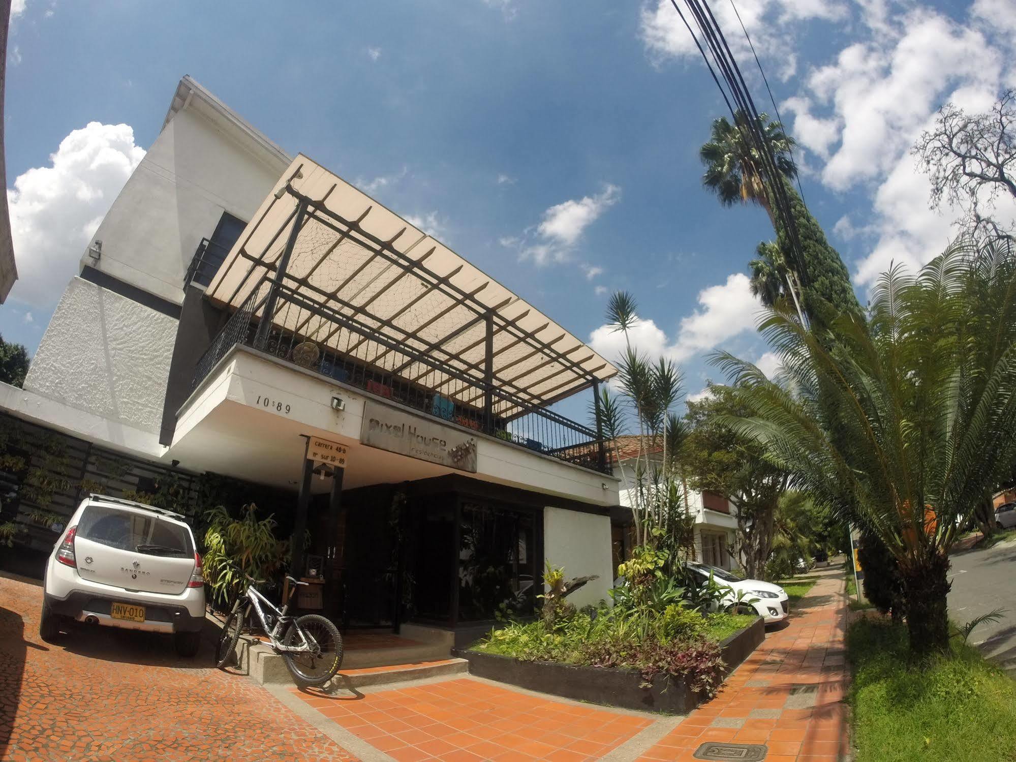 Ayenda 1224 Pixel House (Adults Only) Hotel Medellin Ngoại thất bức ảnh
