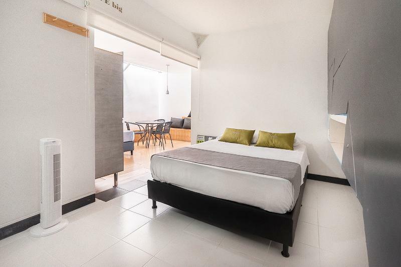 Ayenda 1224 Pixel House (Adults Only) Hotel Medellin Ngoại thất bức ảnh