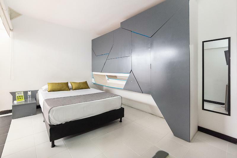 Ayenda 1224 Pixel House (Adults Only) Hotel Medellin Ngoại thất bức ảnh
